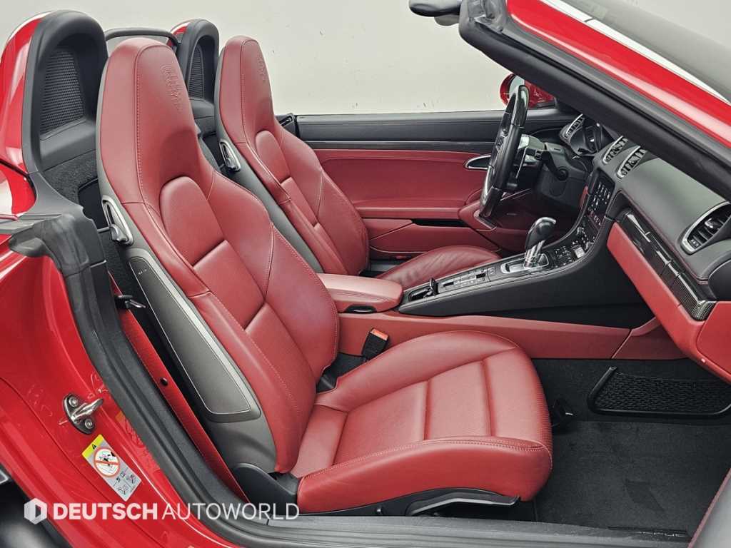 Porsche 718 — photo 11