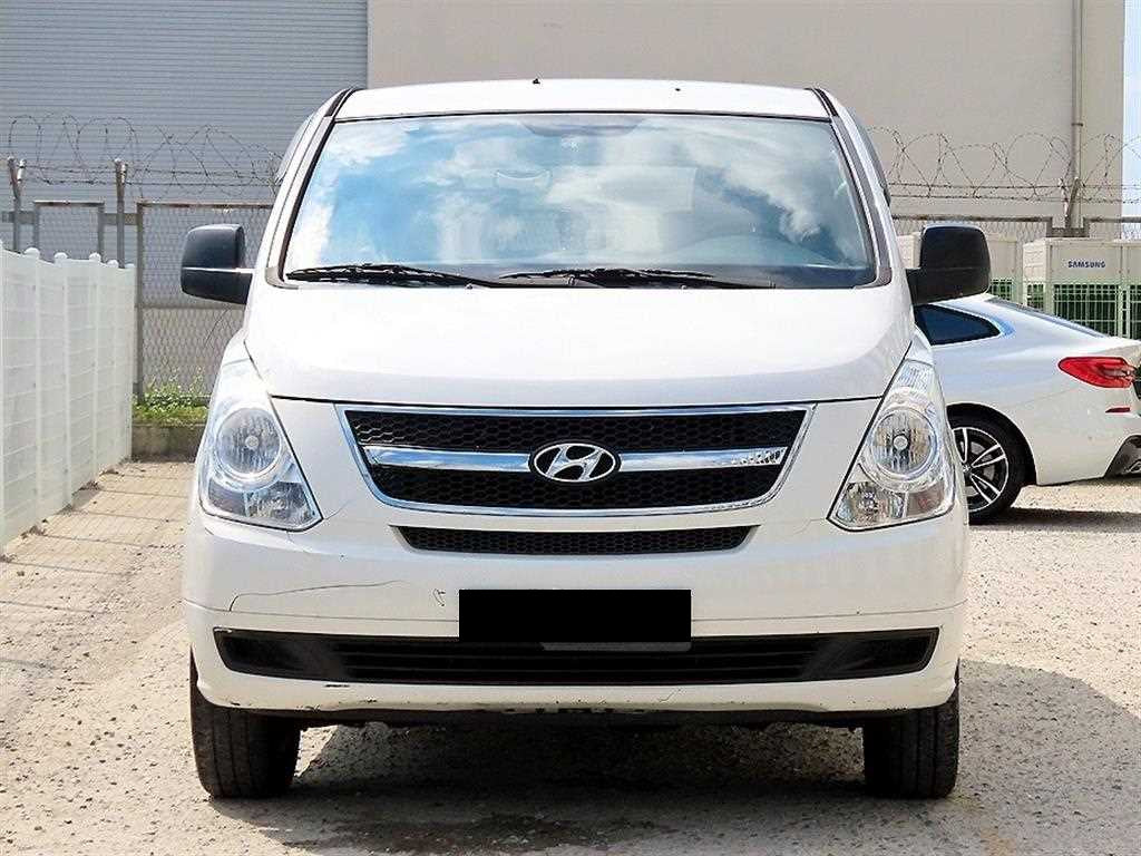 Hyundai Starex — photo 01