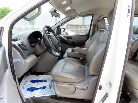 Hyundai Starex — photo 05