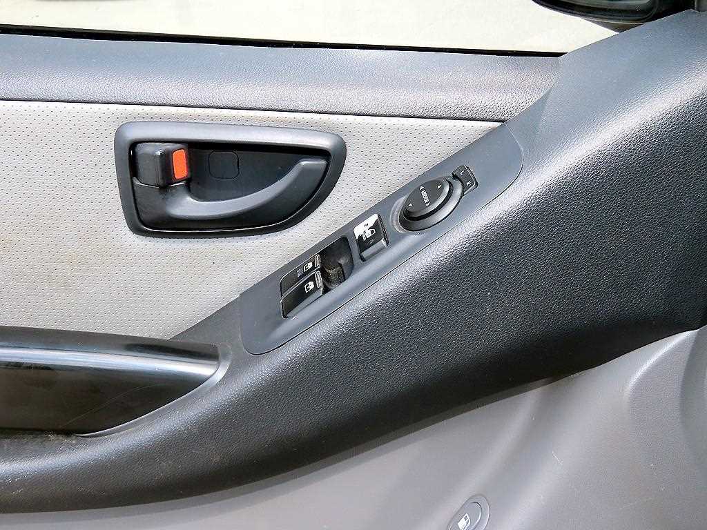 Hyundai Starex — photo 12