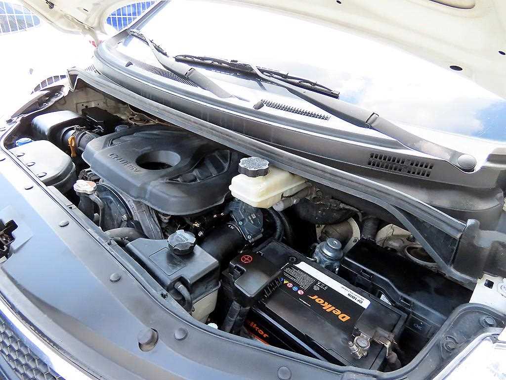 Hyundai Starex — photo 17