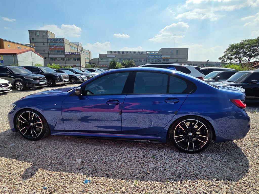BMW 3-Series — photo 04