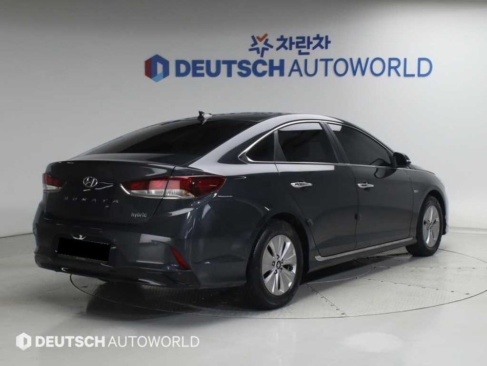 Hyundai Sonata — photo 02