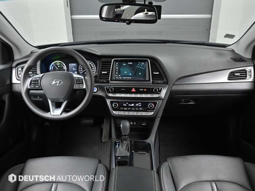 Hyundai Sonata — photo 07