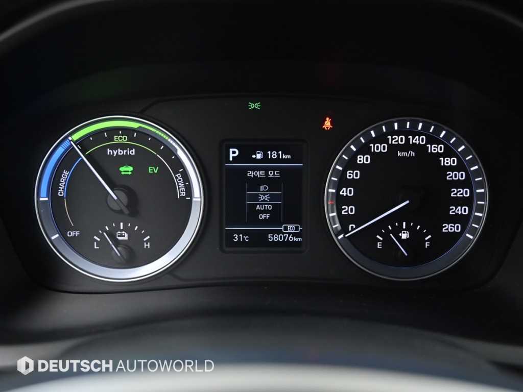 Hyundai Sonata — photo 08