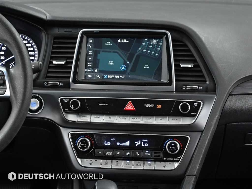 Hyundai Sonata — photo 14