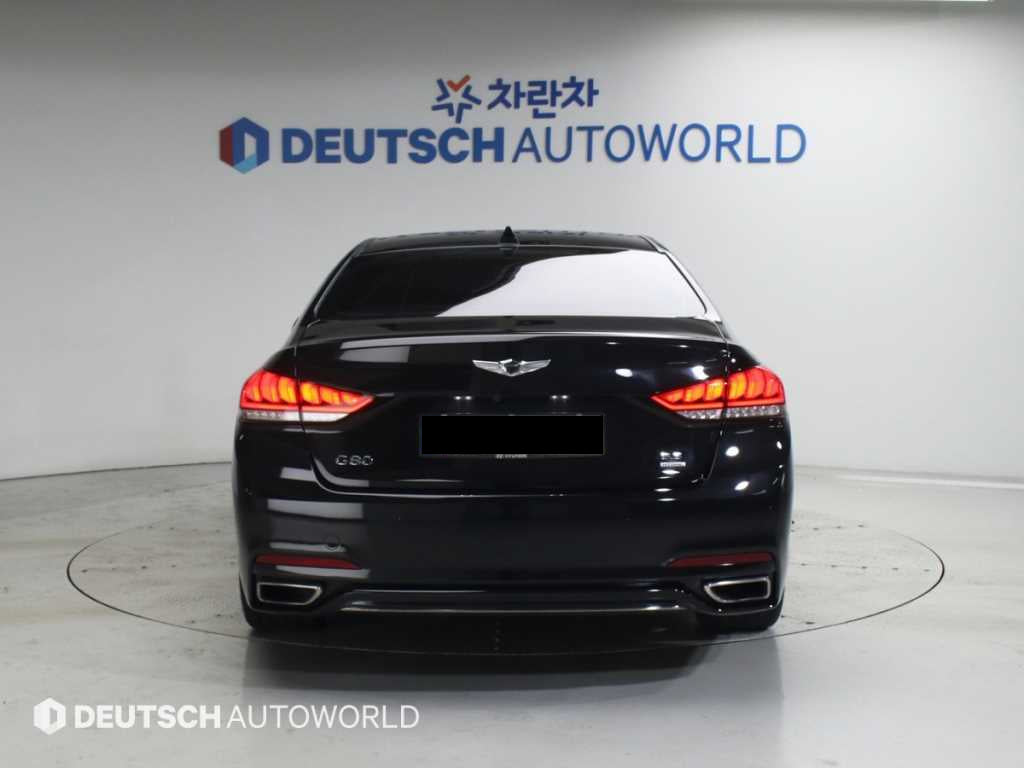Genesis G80 — photo 04