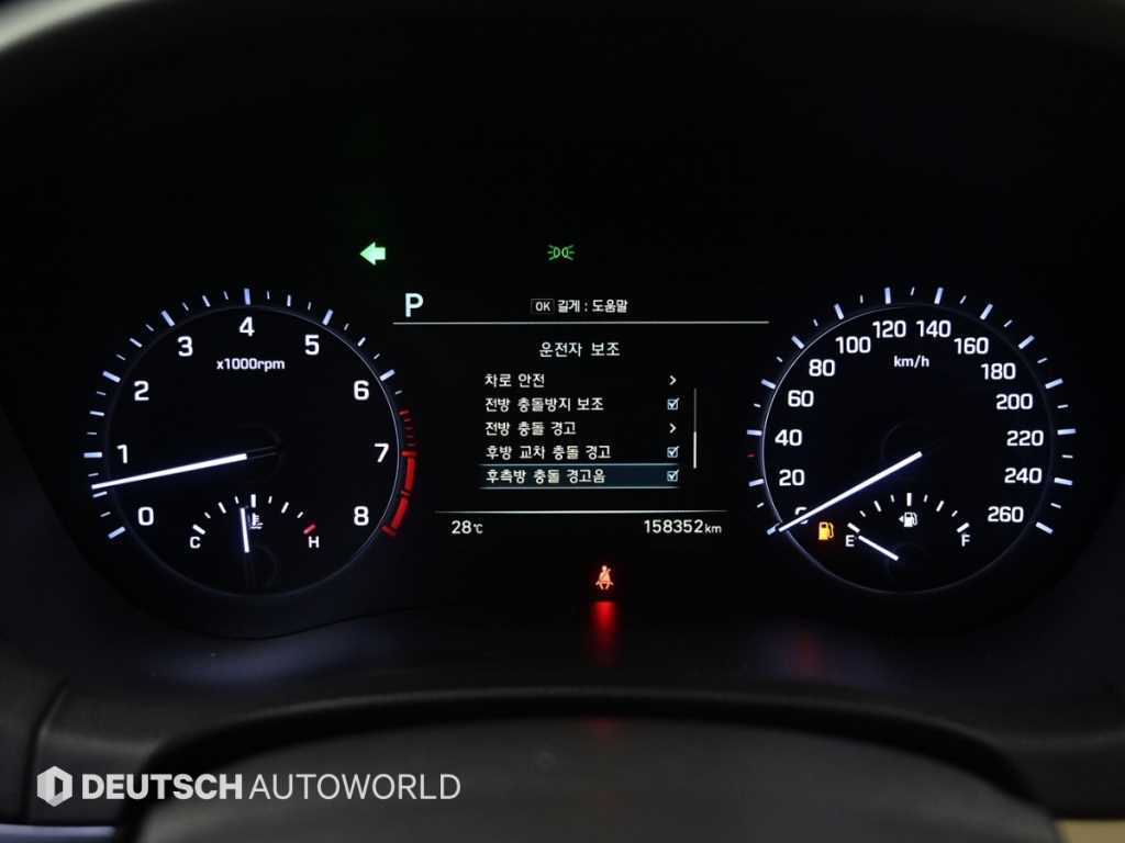 Genesis G80 — photo 08