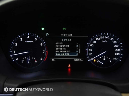 Genesis G80 — photo 08