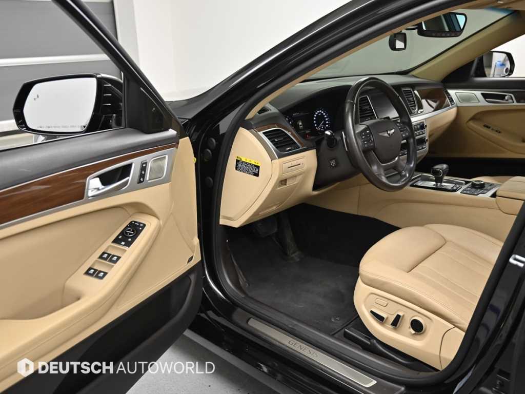 Genesis G80 — photo 11