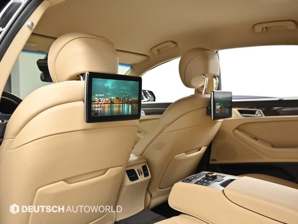 Genesis G80 — photo 18