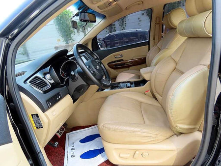 Kia Carnival — photo 05