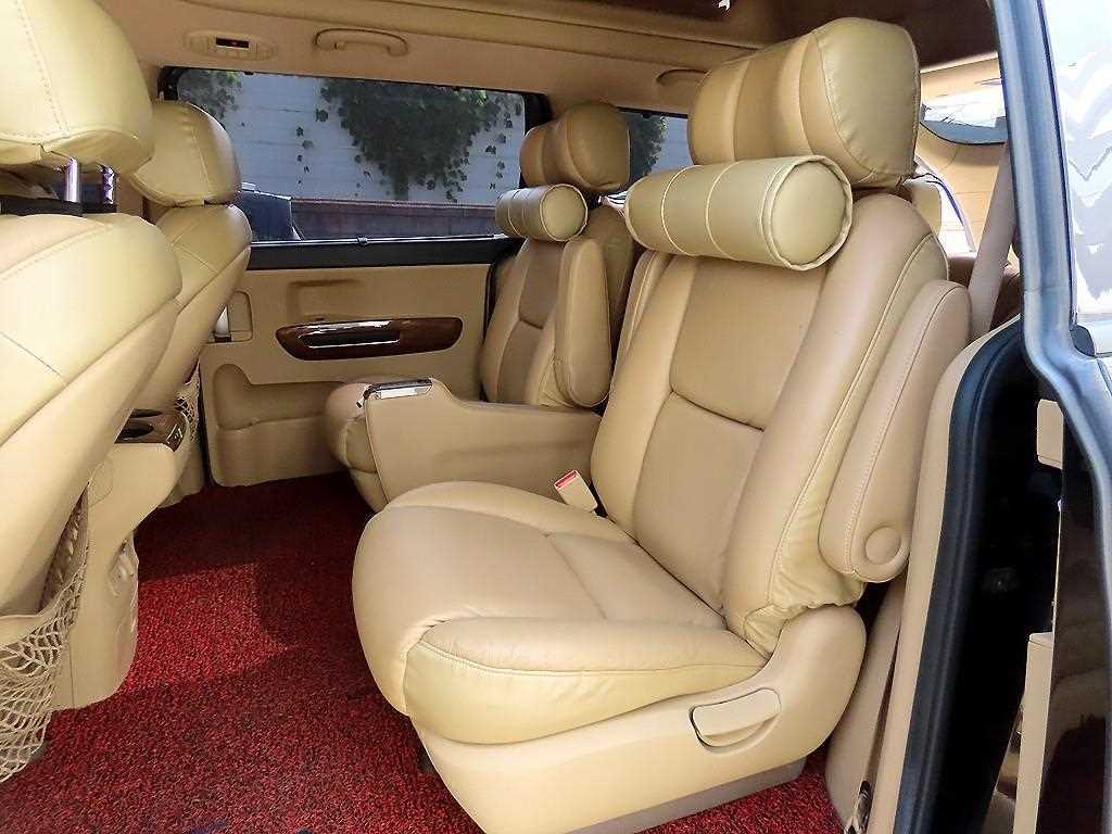 Kia Carnival — photo 06