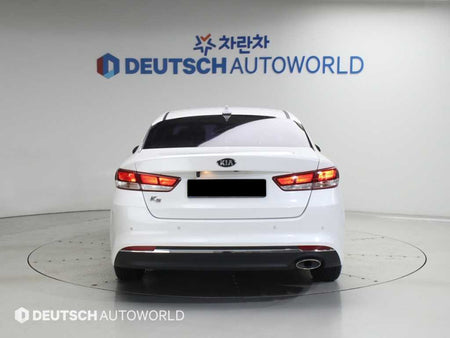 Kia K5 — photo 04
