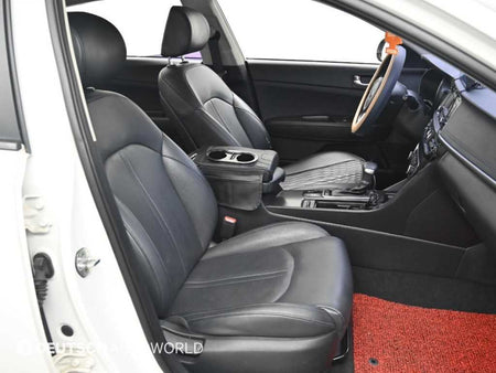 Kia K5 — photo 10