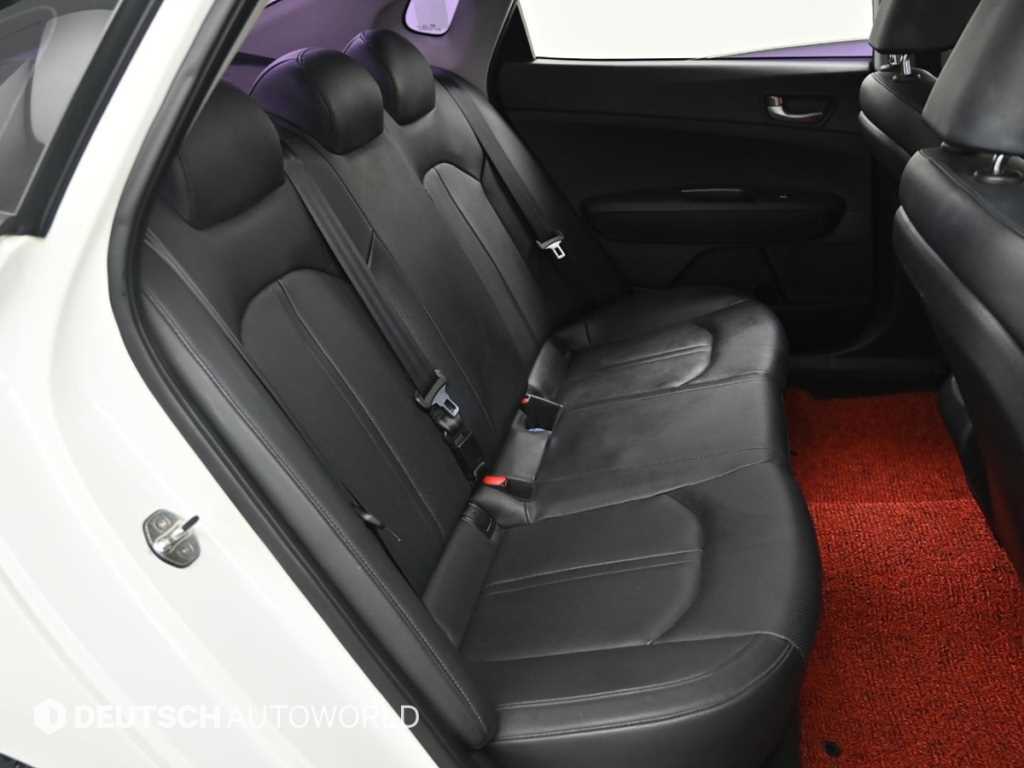 Kia K5 — photo 12