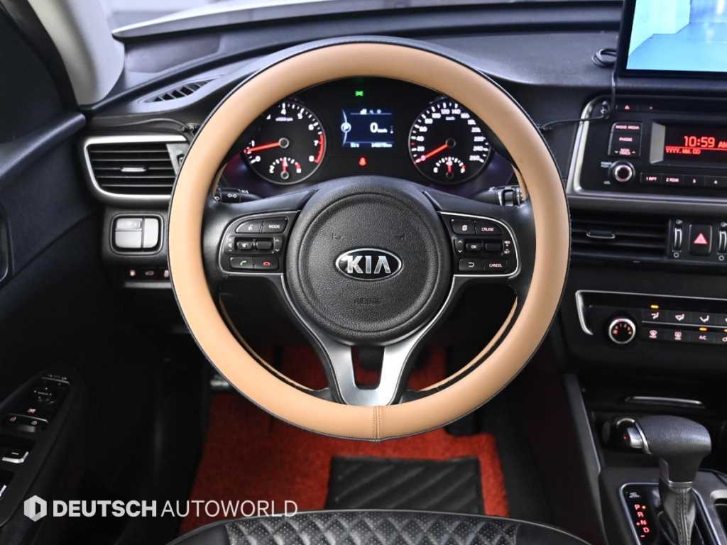 Kia K5 — photo 13