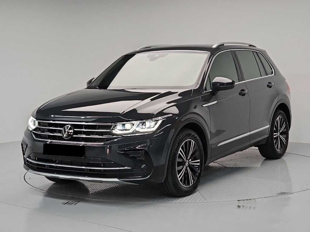 Volkswagen Tiguan — photo 01
