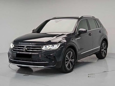 Volkswagen Tiguan — photo 01