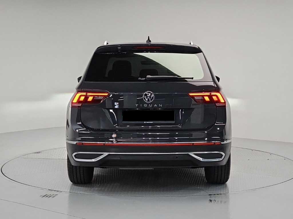 Volkswagen Tiguan — photo 03