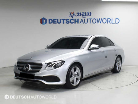 Mercedes-Benz E-Class — photo 01