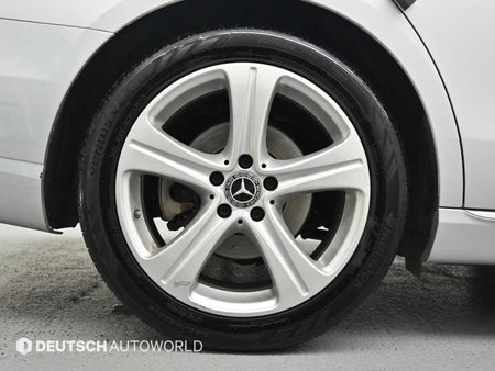Mercedes-Benz E-Class — photo 05