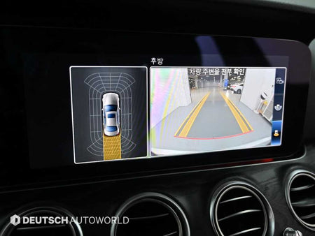 Mercedes-Benz E-Class — photo 15