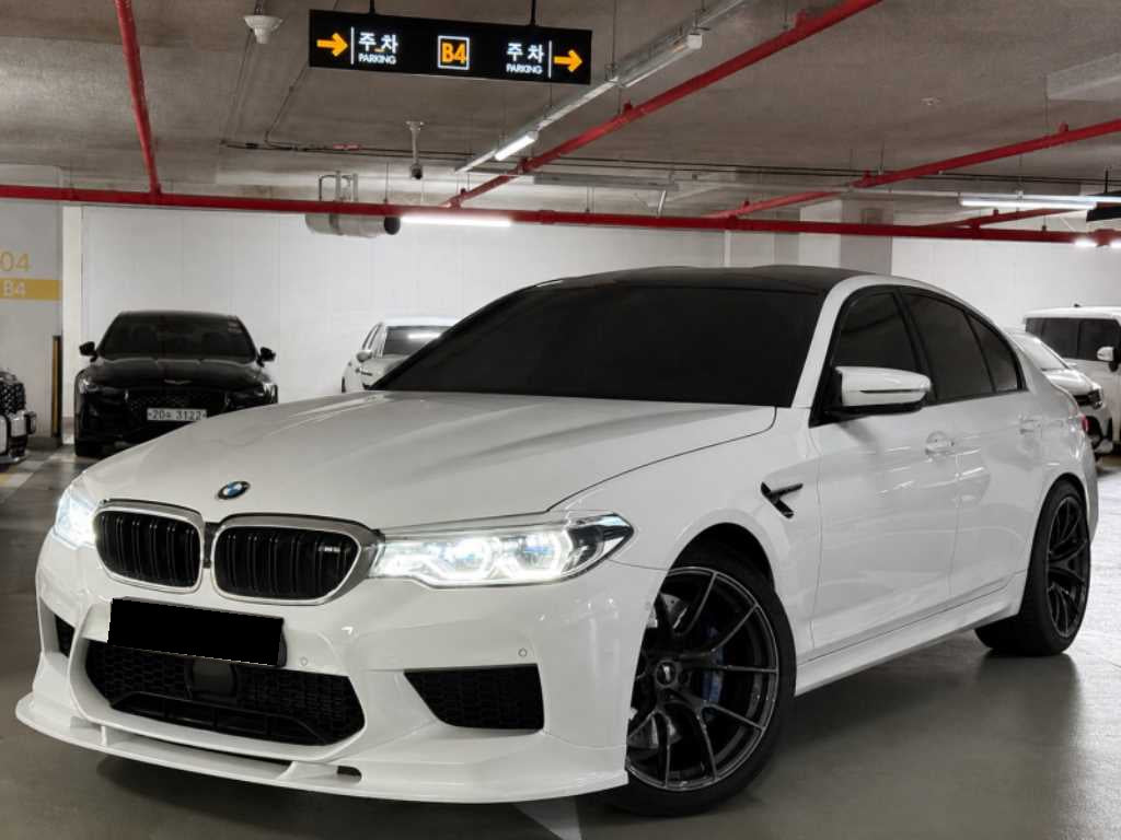BMW M5 — photo 03