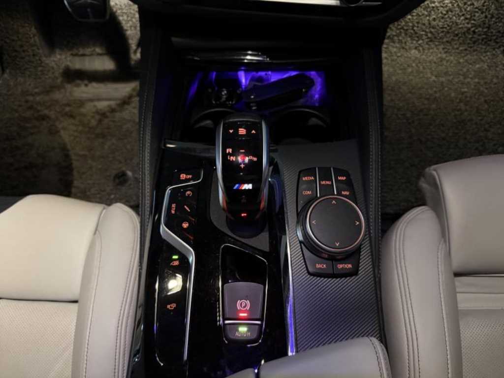 BMW M5 — photo 13