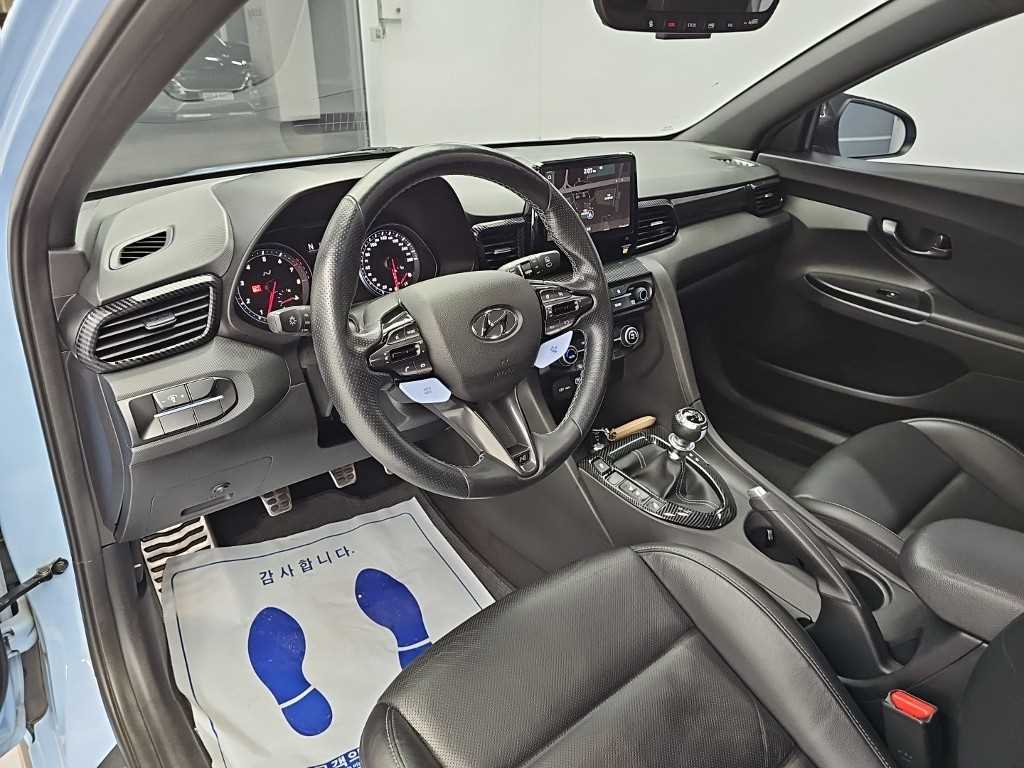Hyundai Veloster — photo 07