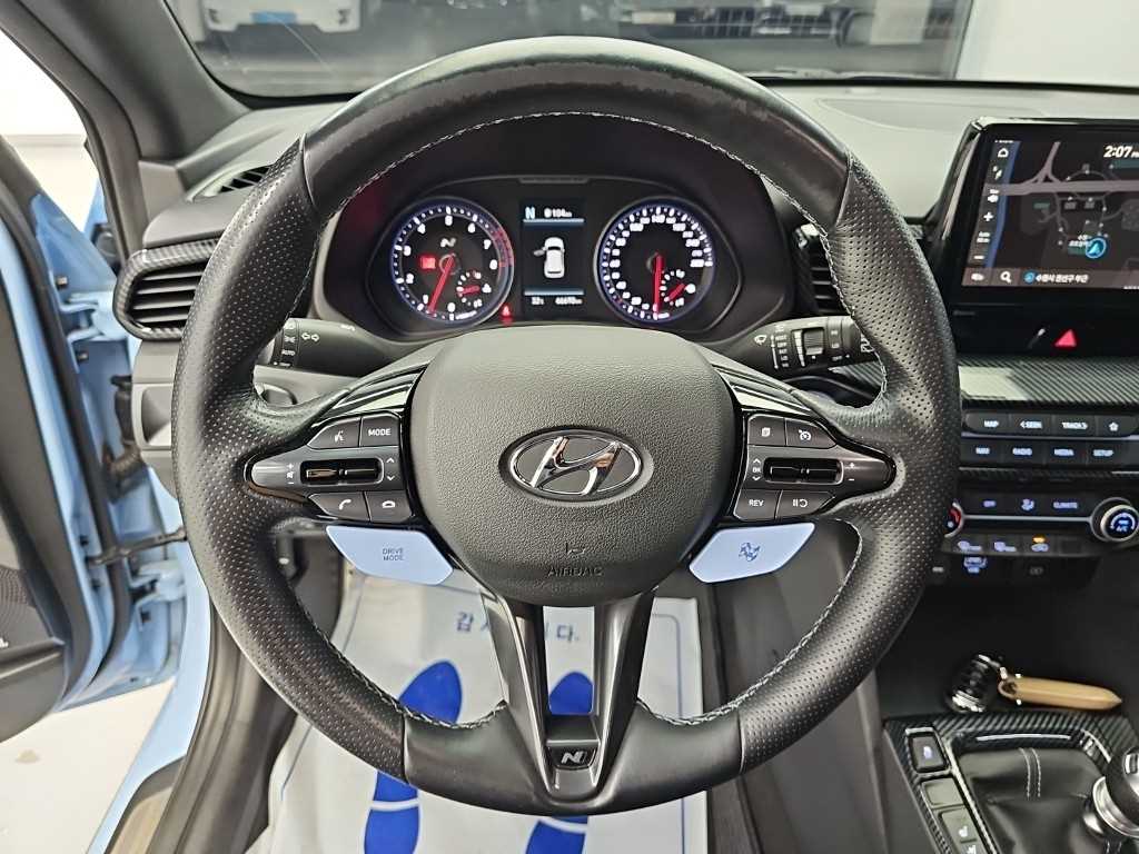 Hyundai Veloster — photo 09