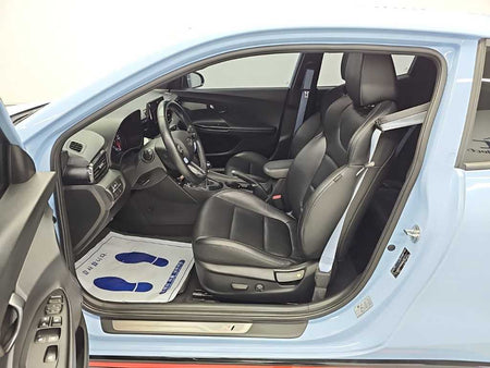 Hyundai Veloster — photo 11