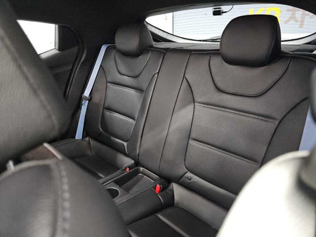 Hyundai Veloster — photo 12