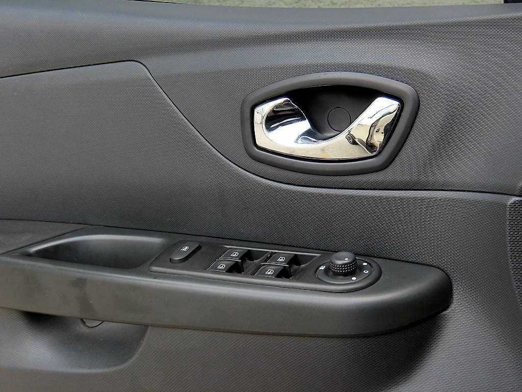 RENAULT QM3 — photo 11