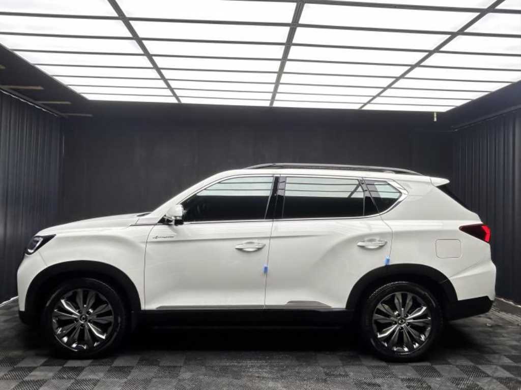 KGM Rexton — photo 03