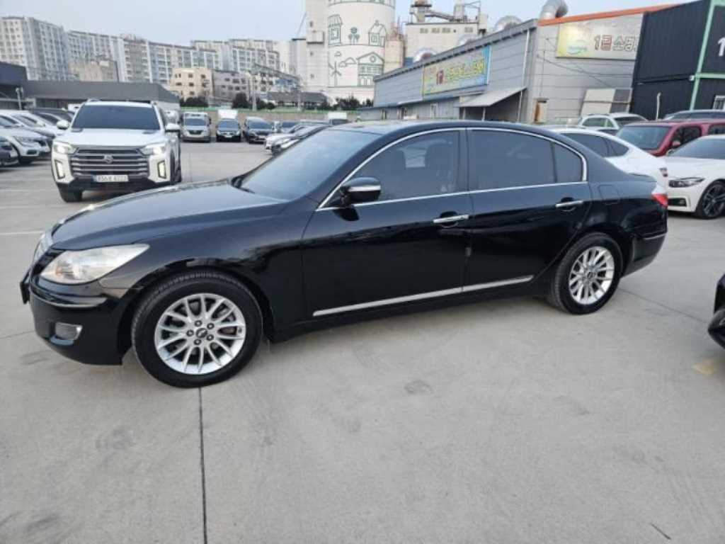 Hyundai Genesis — photo 04