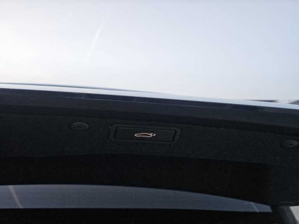 Hyundai Genesis — photo 19