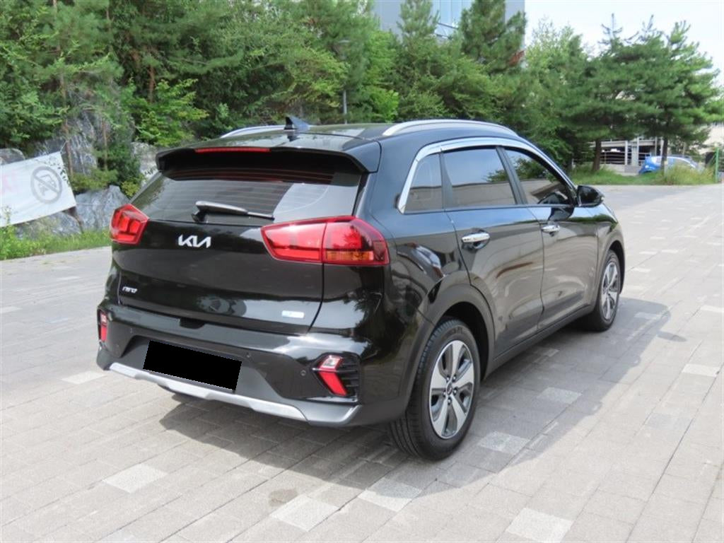 Kia Niro — photo 03