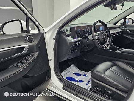 Hyundai Sonata — photo 11