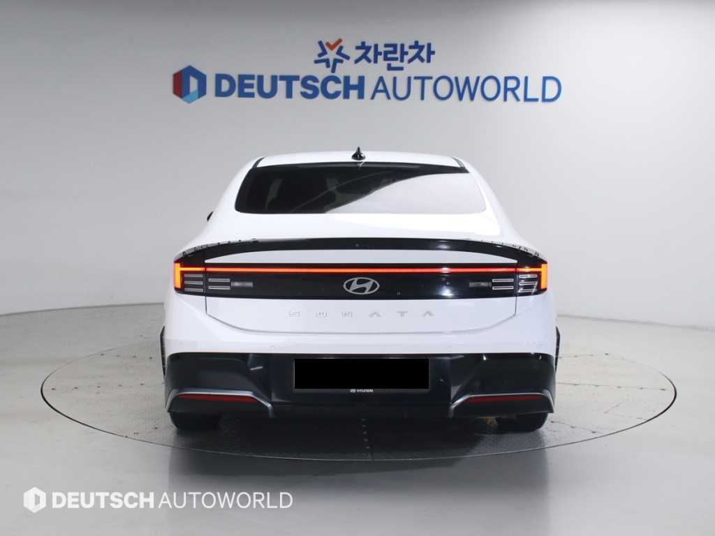Hyundai Sonata — photo 04