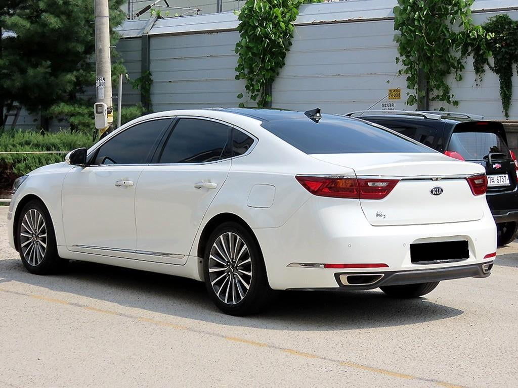 Kia K7 — photo 03