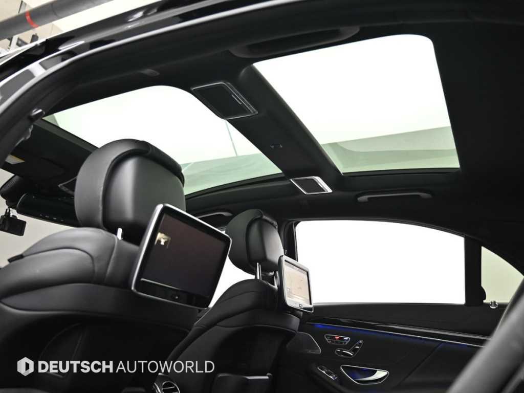 Mercedes-Benz S-Class — photo 18