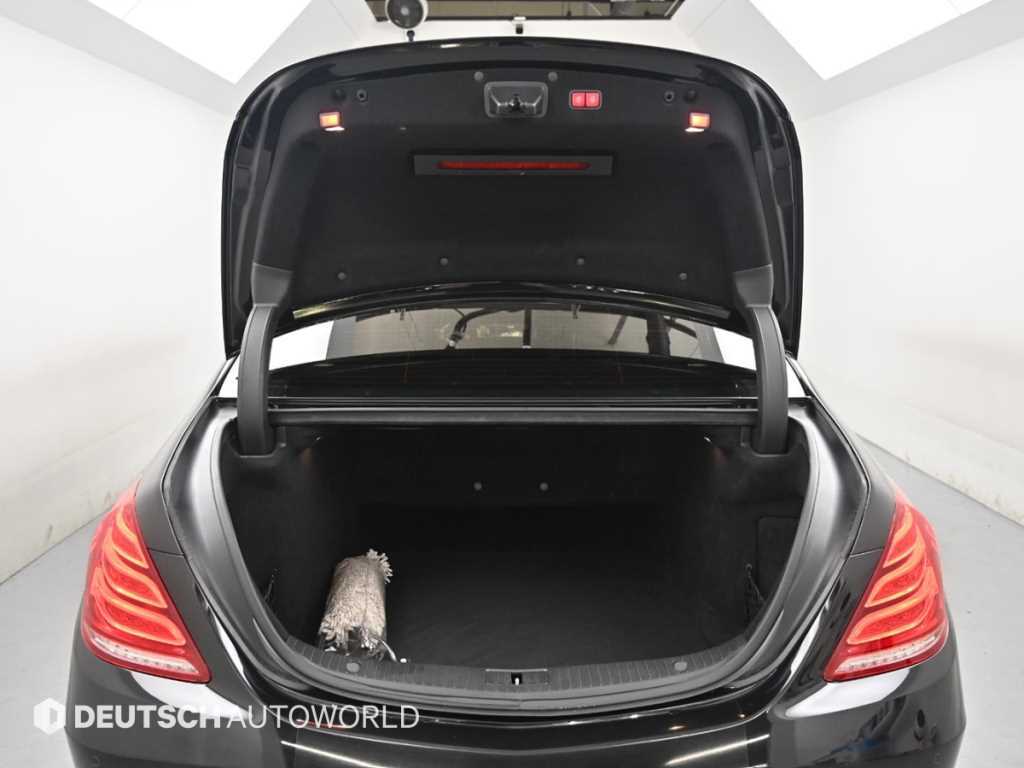 Mercedes-Benz S-Class — photo 19