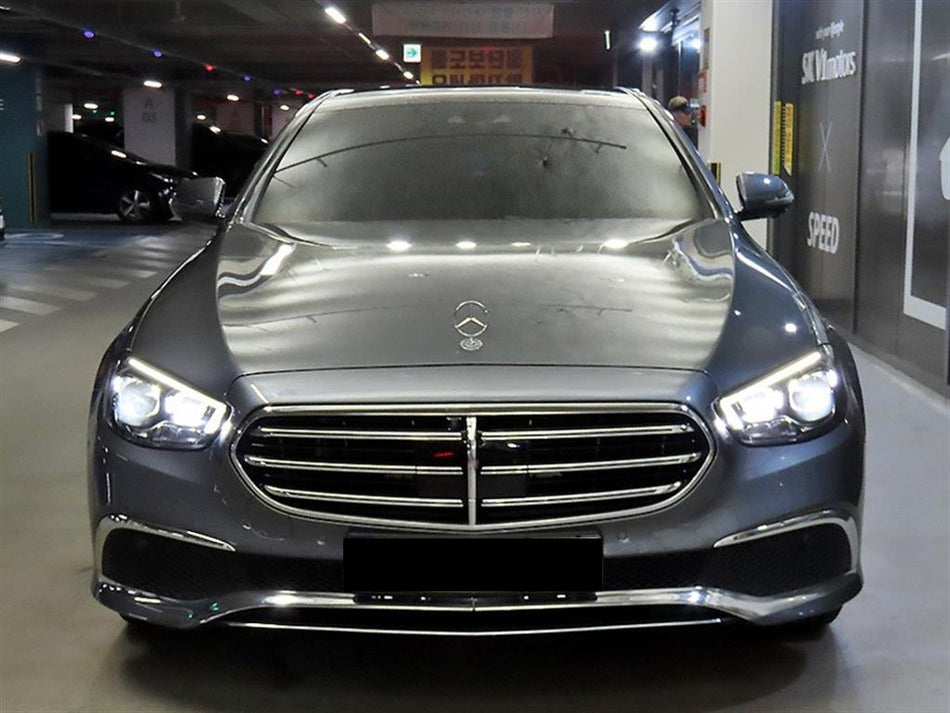Mercedes-Benz E-Class — photo 02