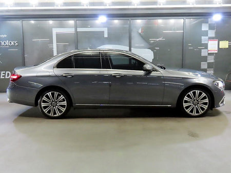 Mercedes-Benz E-Class — photo 03