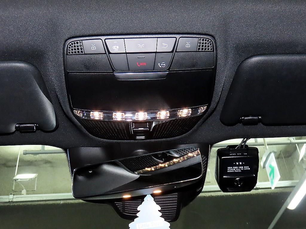Mercedes-Benz E-Class — photo 13