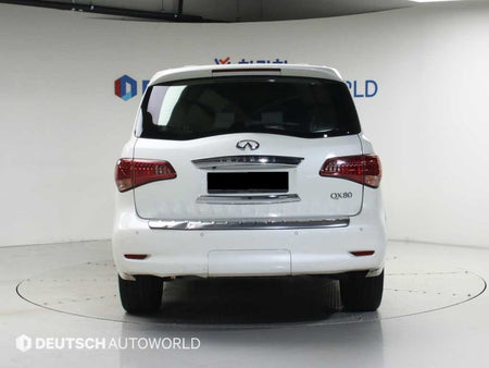 Infiniti QX80 — photo 04