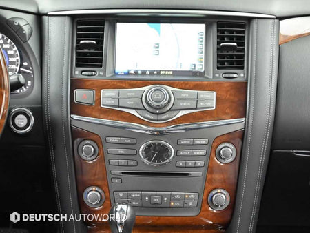 Infiniti QX80 — photo 14