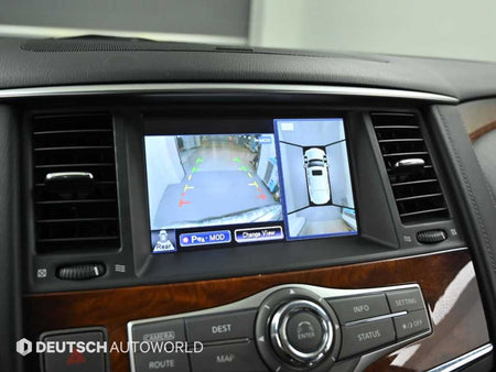 Infiniti QX80 — photo 15