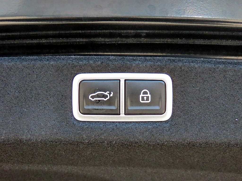 Hyundai Grandeur — photo 17